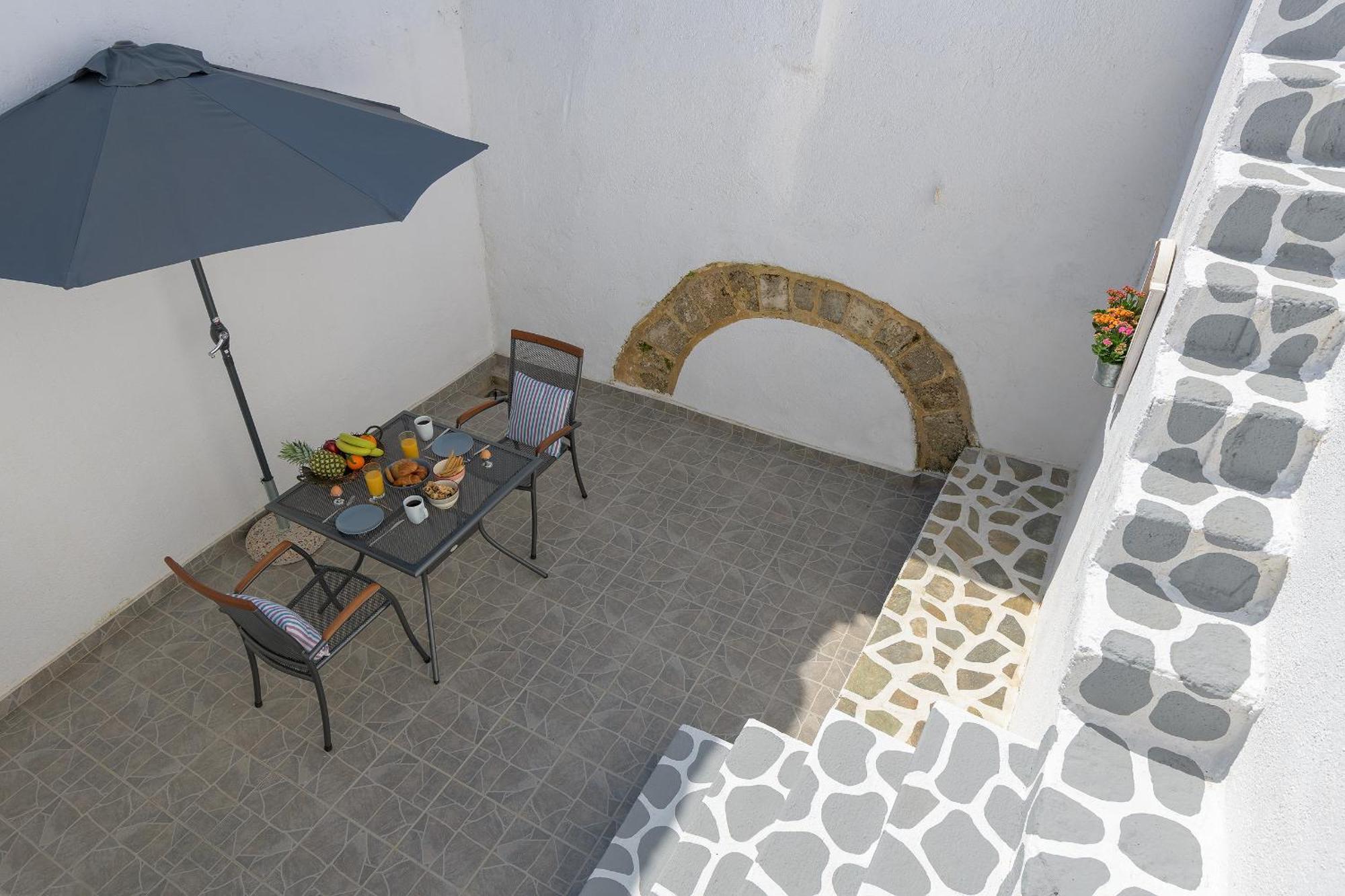 Rustic Self-Inn Rhodes City 外观 照片