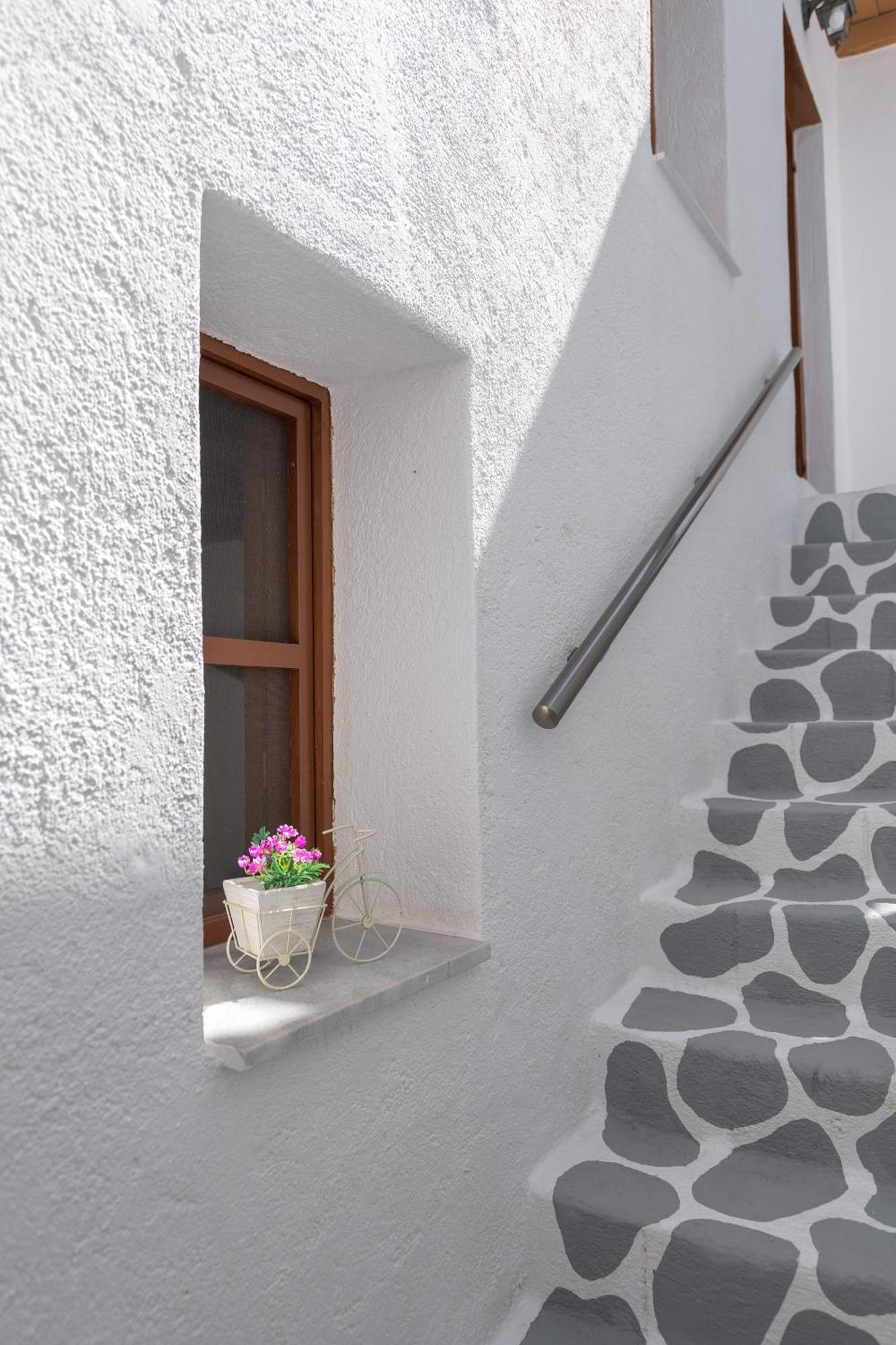 Rustic Self-Inn Rhodes City 外观 照片