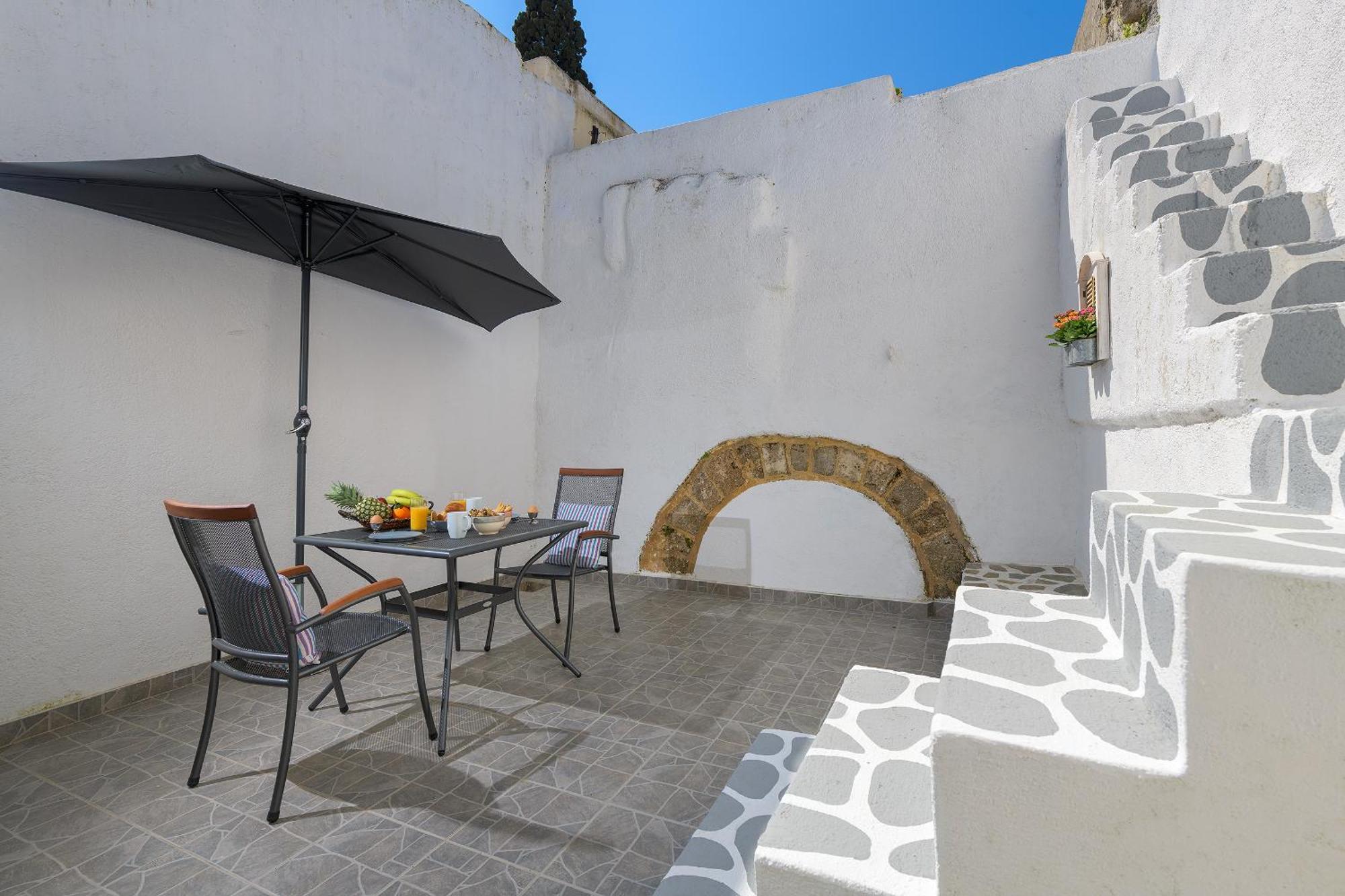 Rustic Self-Inn Rhodes City 外观 照片