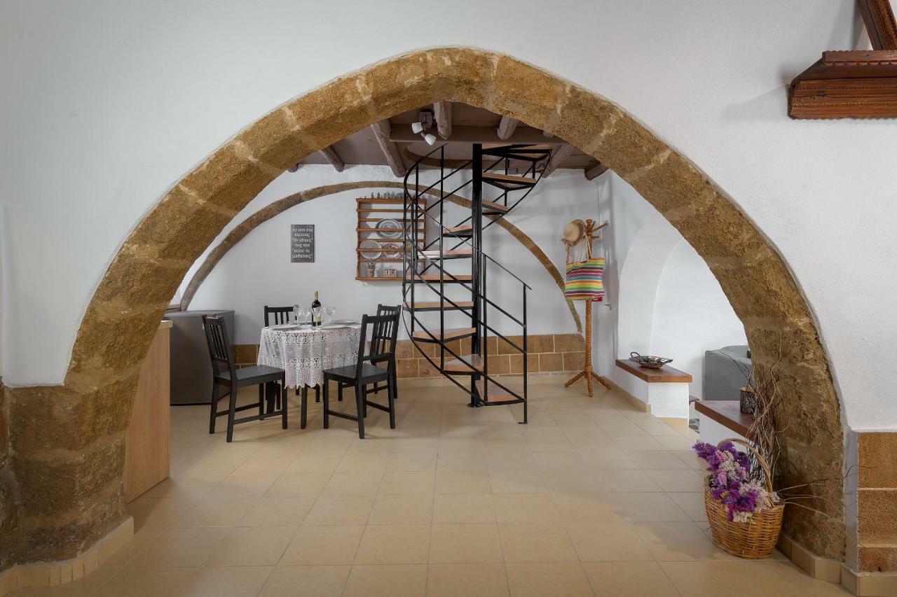 Rustic Self-Inn Rhodes City 外观 照片